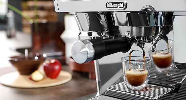 De'Longhi La Specialista Maestro Espresso Machine with Grinder